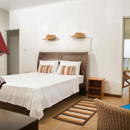 Villa Kayola - Self Catering Pointe La Rue ภายนอก รูปภาพ