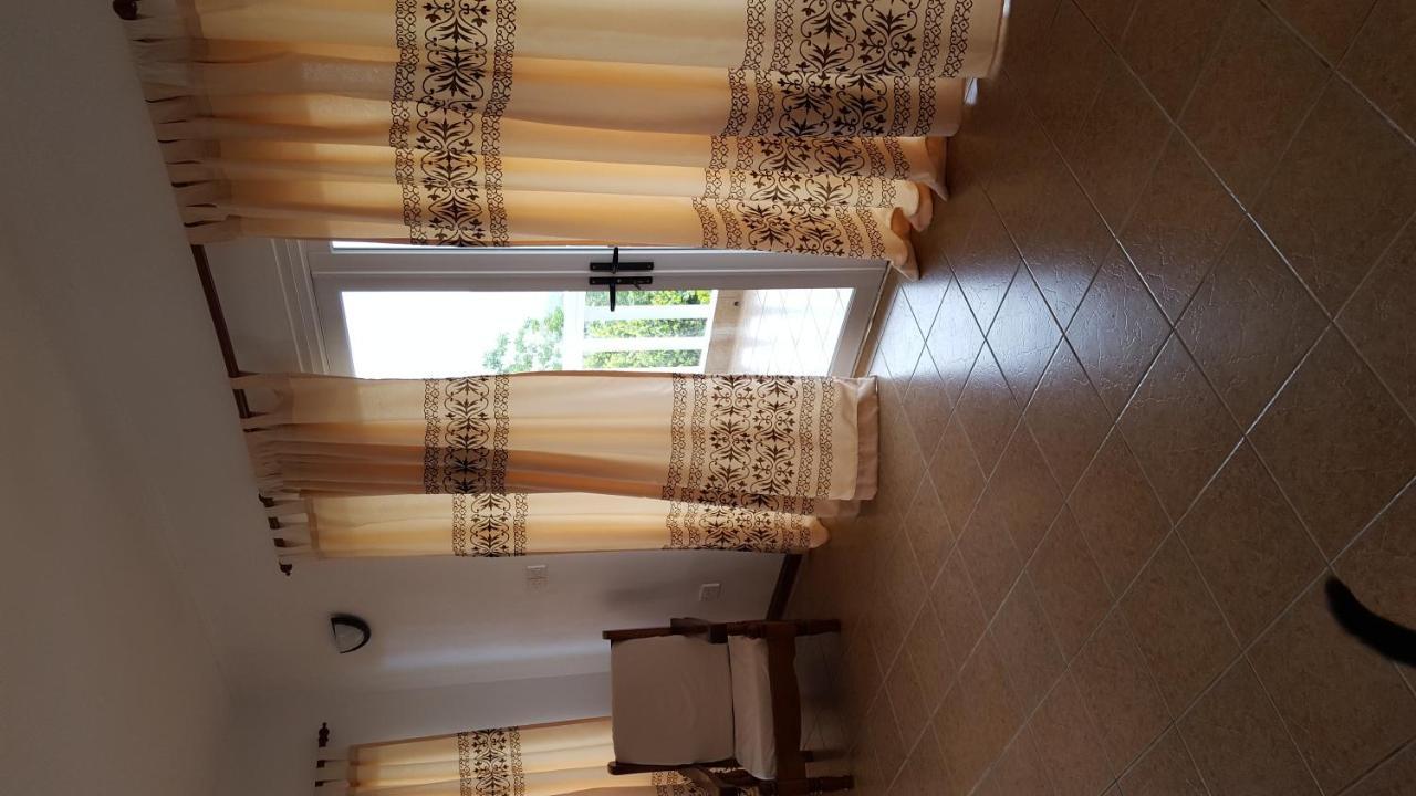 Villa Kayola - Self Catering Pointe La Rue ภายนอก รูปภาพ