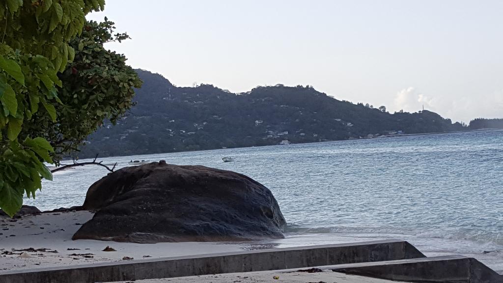 Villa Kayola - Self Catering Pointe La Rue ภายนอก รูปภาพ