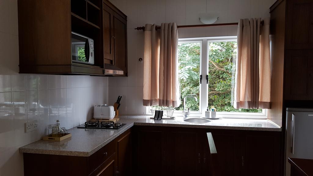 Villa Kayola - Self Catering Pointe La Rue ภายนอก รูปภาพ