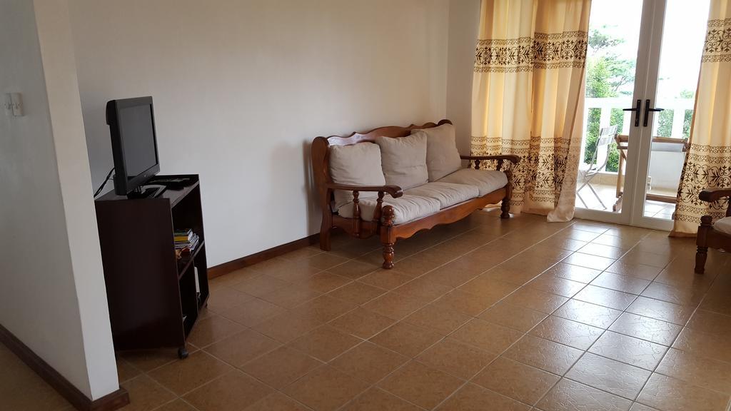 Villa Kayola - Self Catering Pointe La Rue ภายนอก รูปภาพ