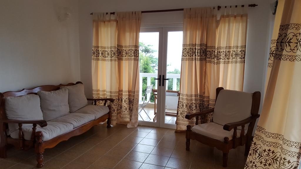 Villa Kayola - Self Catering Pointe La Rue ภายนอก รูปภาพ