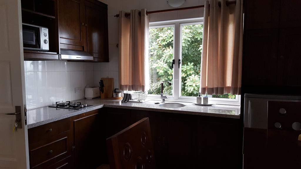 Villa Kayola - Self Catering Pointe La Rue ภายนอก รูปภาพ