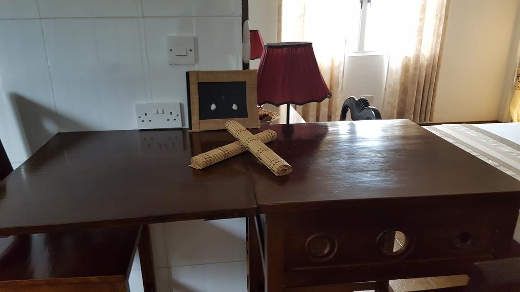 Villa Kayola - Self Catering Pointe La Rue ภายนอก รูปภาพ