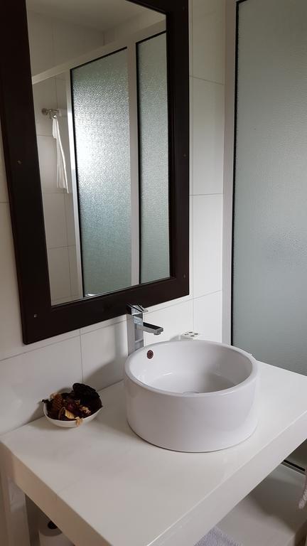 Villa Kayola - Self Catering Pointe La Rue ภายนอก รูปภาพ