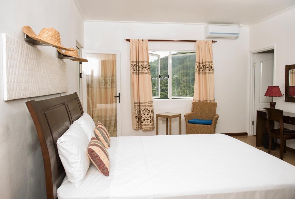 Villa Kayola - Self Catering Pointe La Rue ภายนอก รูปภาพ